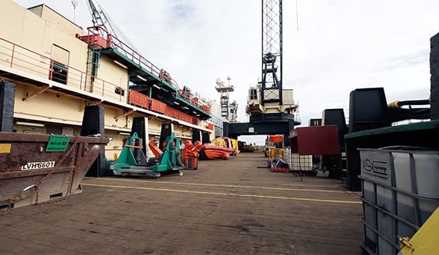 Produzione video sulla sicurezza sul lavoro: Saipem -  "Life saving rules",  Operazioni di sollevamento